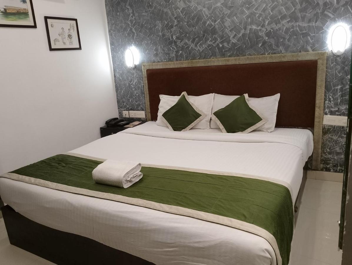 Hotel Greenlife Kochi Екстер'єр фото