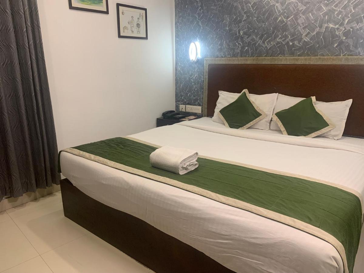 Hotel Greenlife Kochi Екстер'єр фото